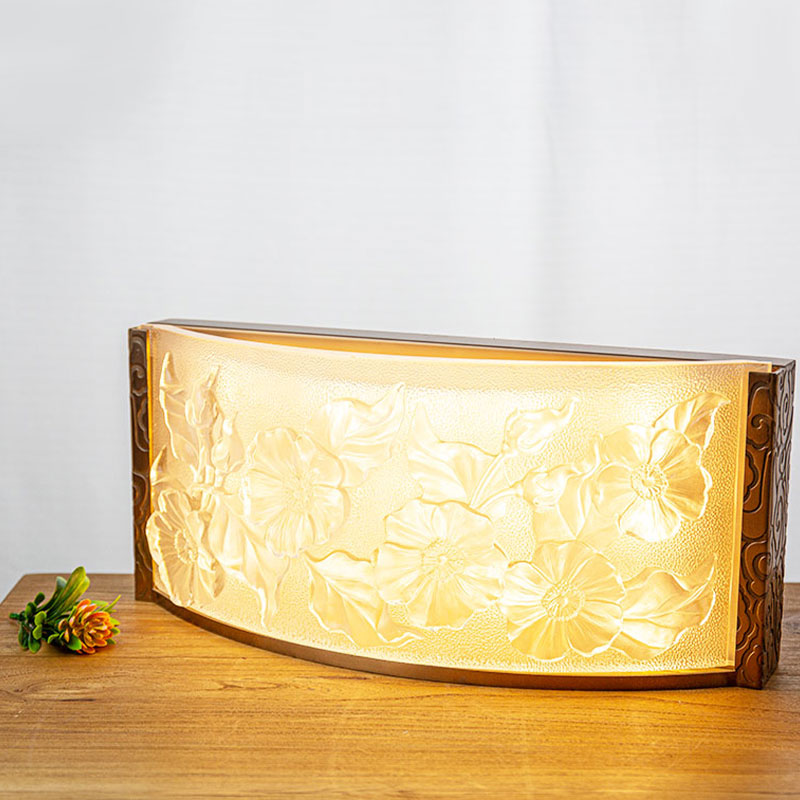 Skleněné ozdobné lampy se vzorem květů ibišku