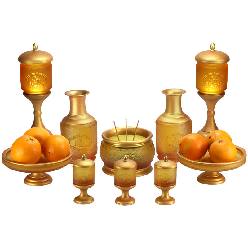 Skleněné obětiny pro buddhistický chrám přinášejí bohatství a poklady