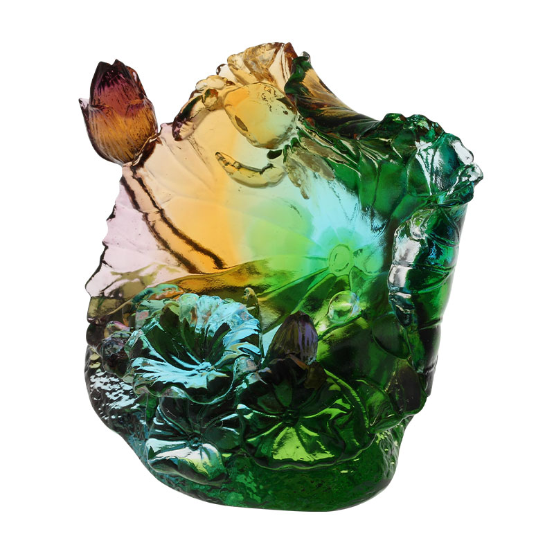 Ozdoby ze skleněných soch lotosových listů