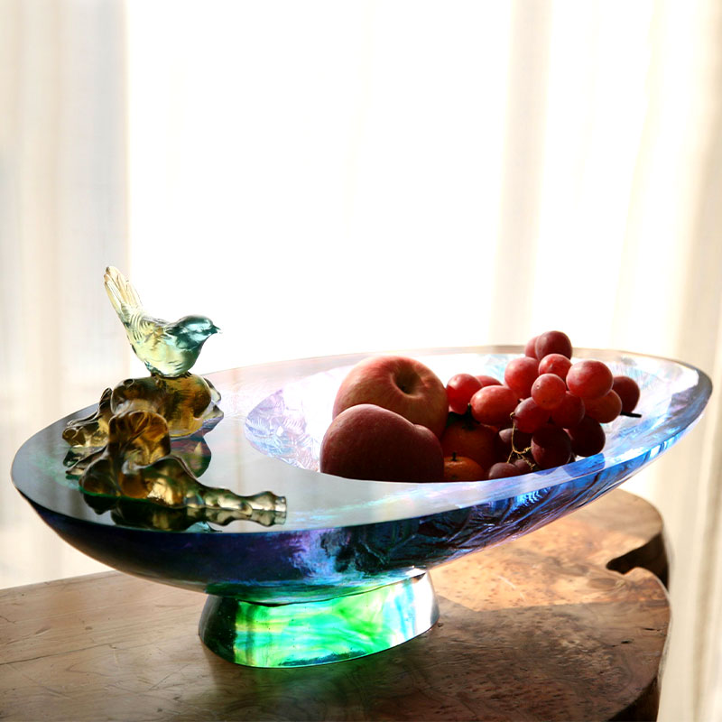 Skleněná mísa na ovoce s ozdobou ptáčka