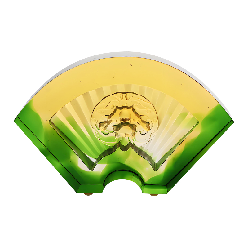 Čínské vějířovité glazované skleněné ozdoby