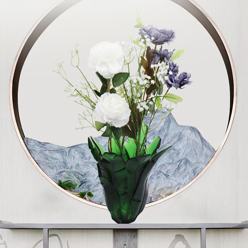 Domácí dekorace Zelená skleněná váza s banánovými listy