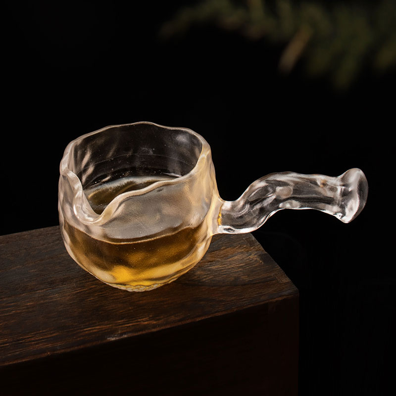 Čajový set z průhledného skla s konvičkou, šálkem