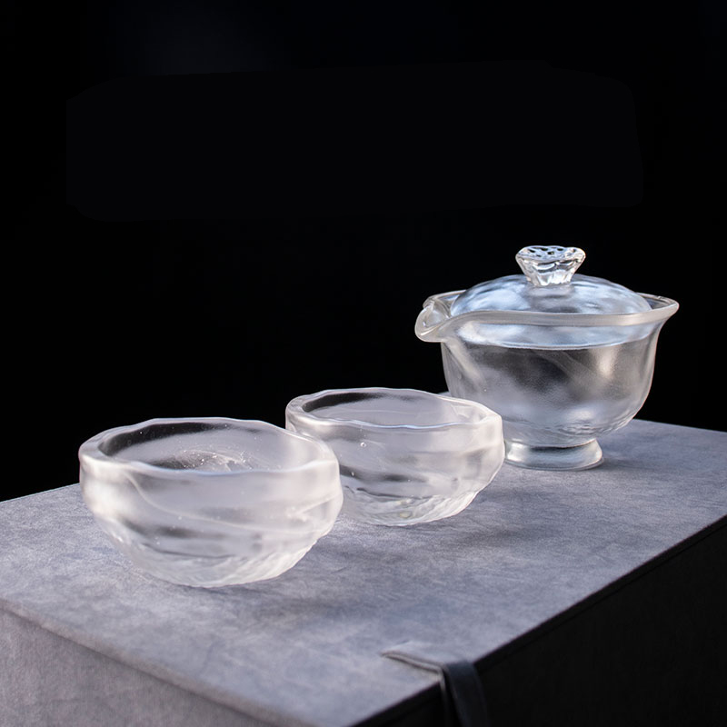 Čajový set z průhledného skla s konvičkou, šálkem