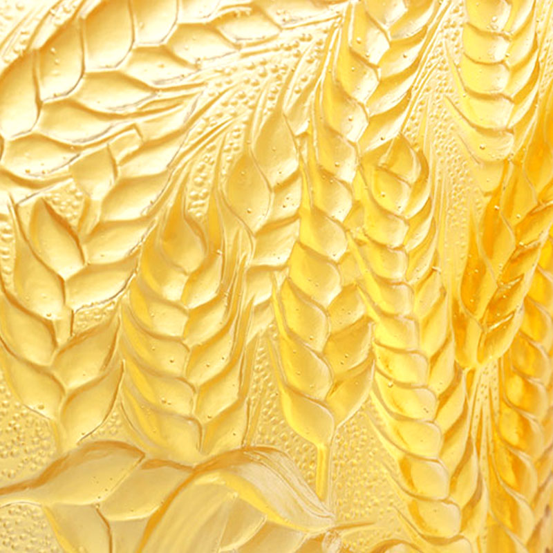 Váza z jantarového skla s reliéfními pšeničnými klasy