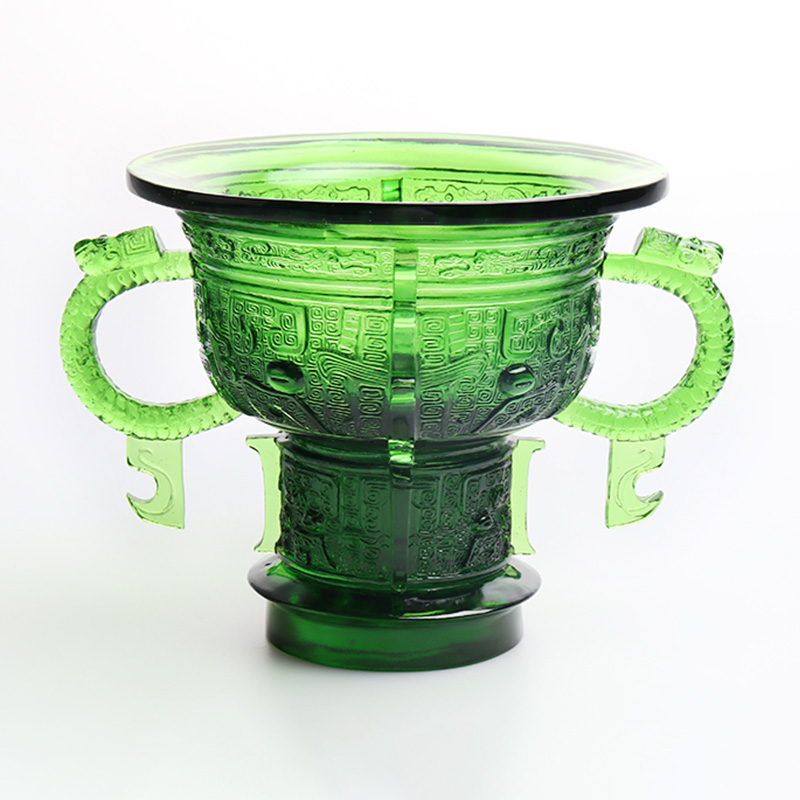 Čínský stativ s rukojetí dračích uší a vzorem trnů