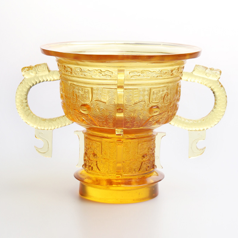 Čínský stativ s rukojetí dračích uší a vzorem trnů